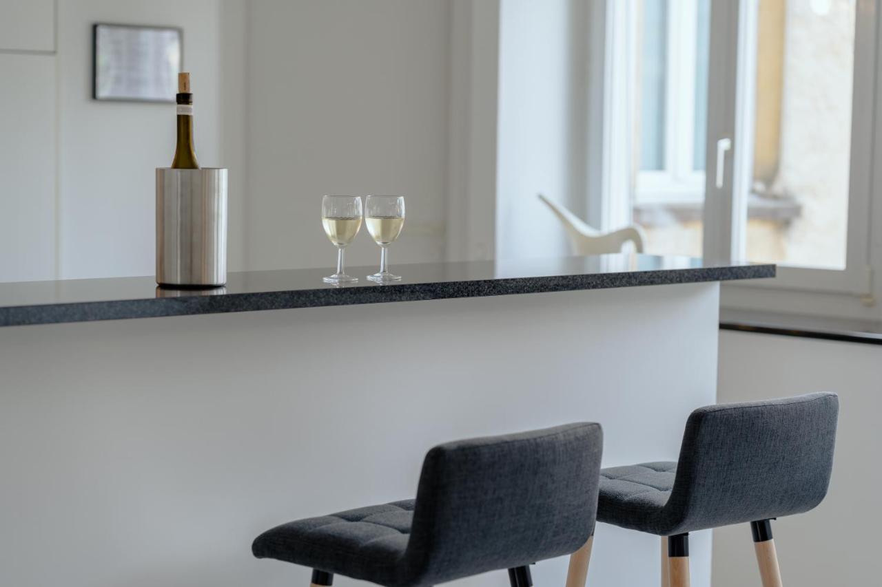 Apartment In The City Center With Free Parking Biel Ngoại thất bức ảnh